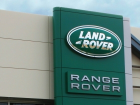 THI CÔNG MẶT DỰNG ALU