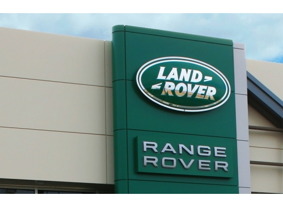 THI CÔNG MẶT DỰNG ALU