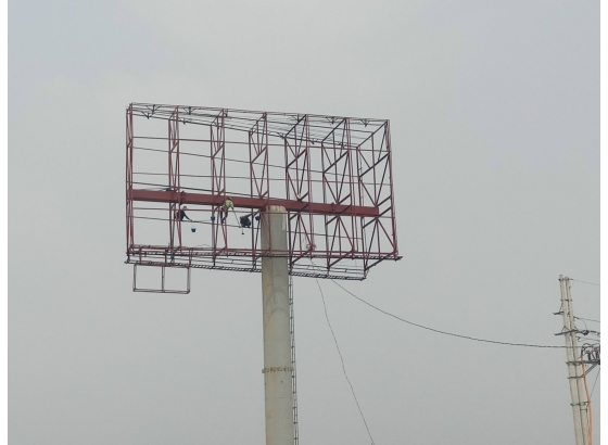 Bảo dưỡng, gia cố bảng QC tại Pháp Vân - Cầu Giẽ