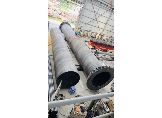 Dựng bảng tấm lớn tại Hòa Bình