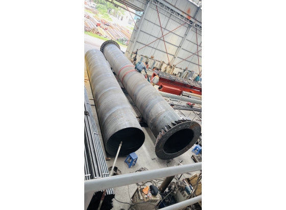 Dựng bảng tấm lớn tại Hòa Bình